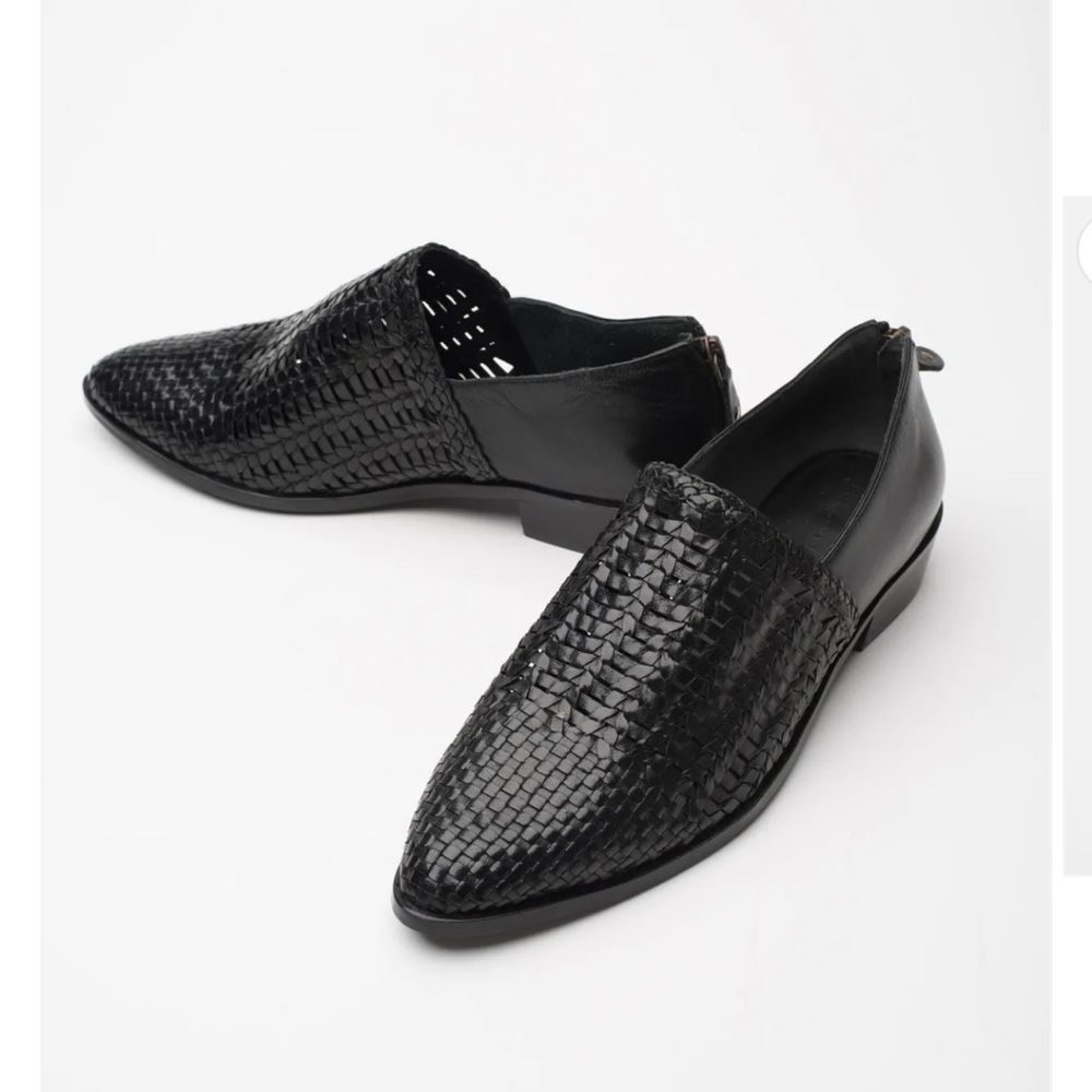 Brand new Salt+Umber Leather Woven Loafers- Sz. 9